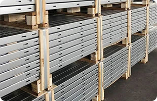 Wooden pallet base with stretch-wrap for container loading stability