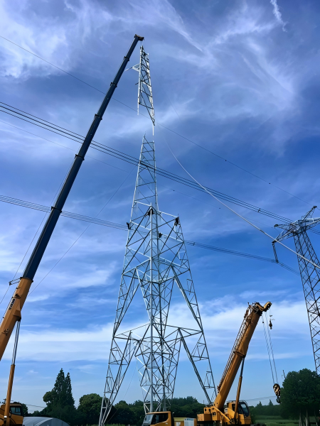 220KV Transmission Power Towers in China