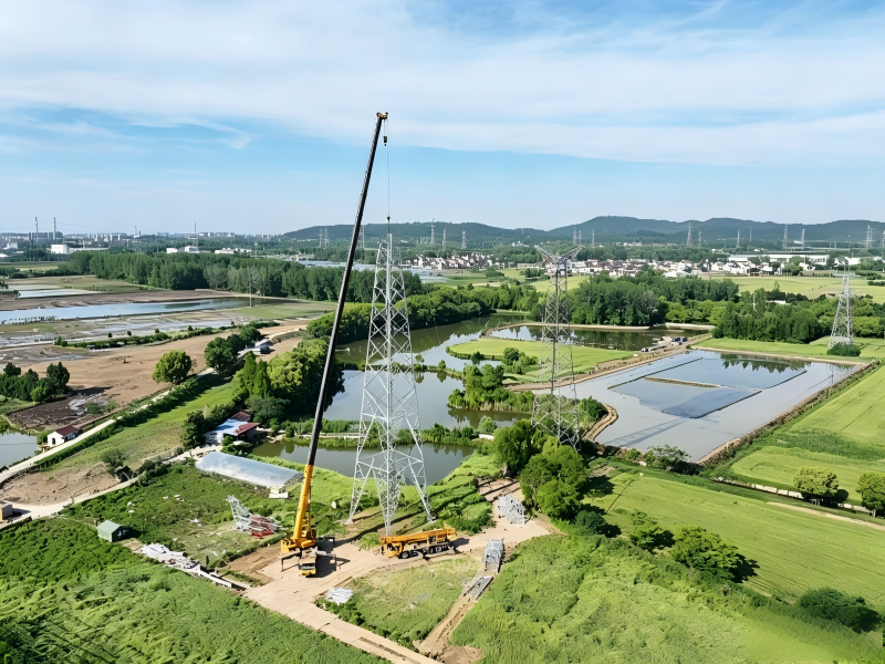 220KV Transmission Power Towers in China