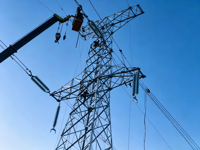 330KV Transmission Power Towers in China